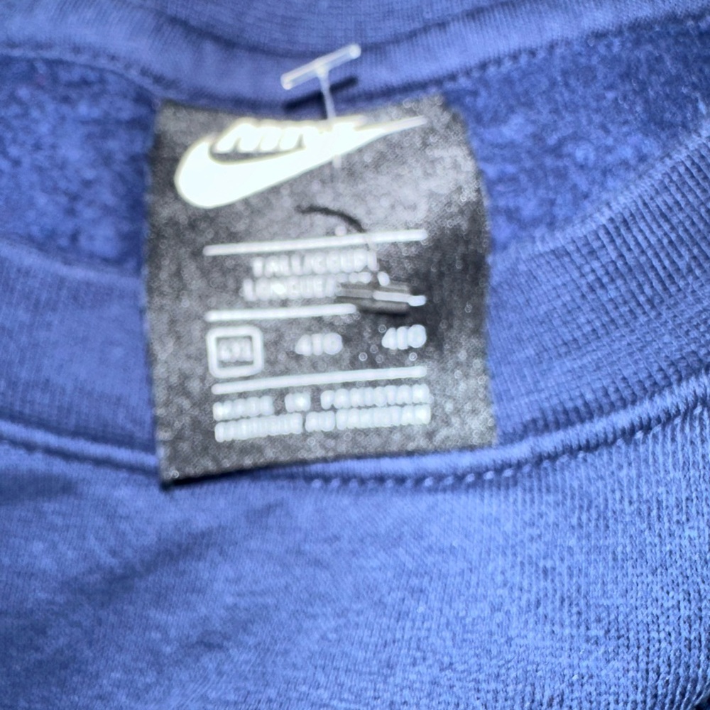 Brand new Men’s Nike sweatshirt 4XL